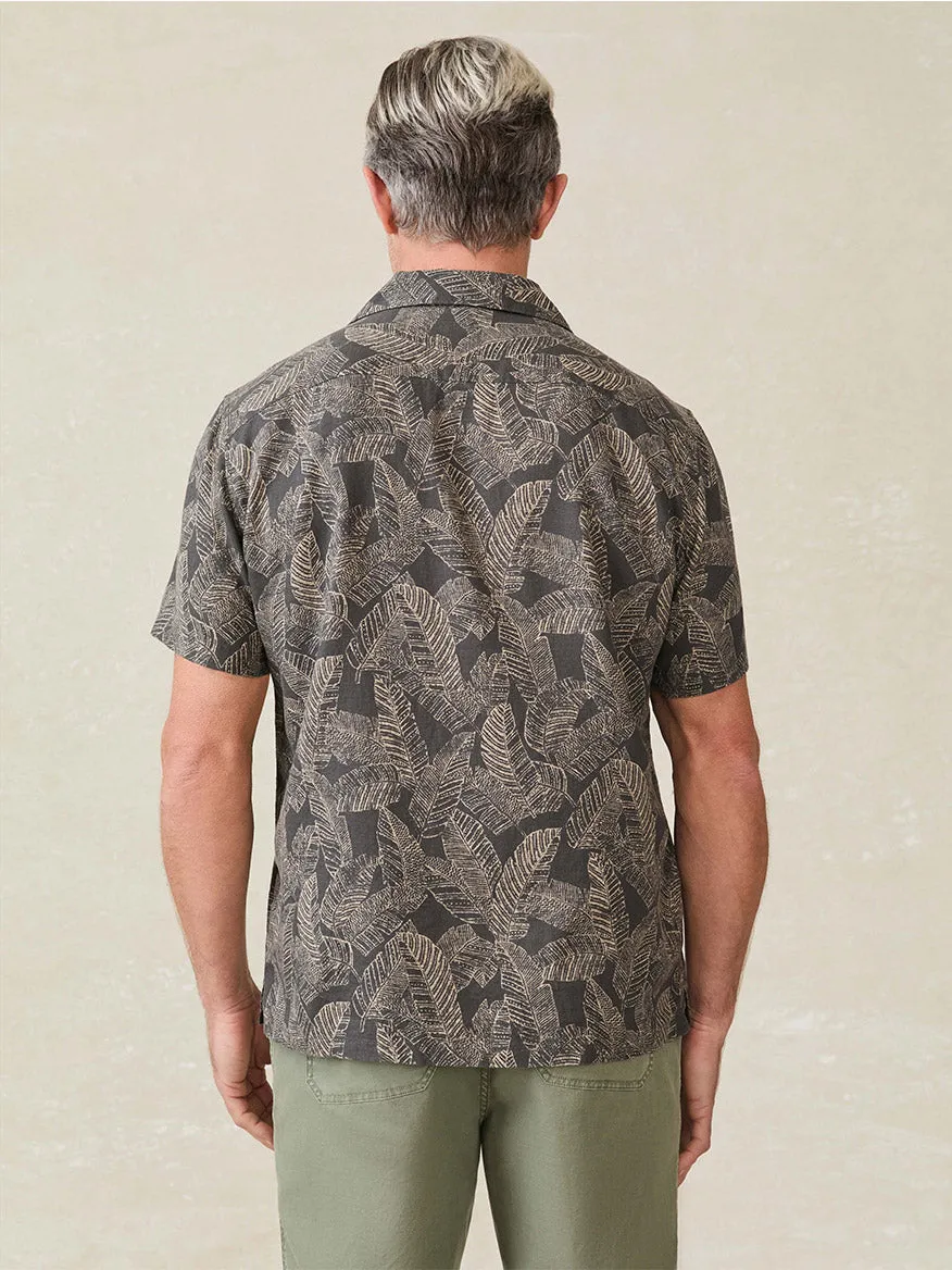Faherty Brand Short-Sleeve Breeze Camp Shirt in Graphite Rainforest